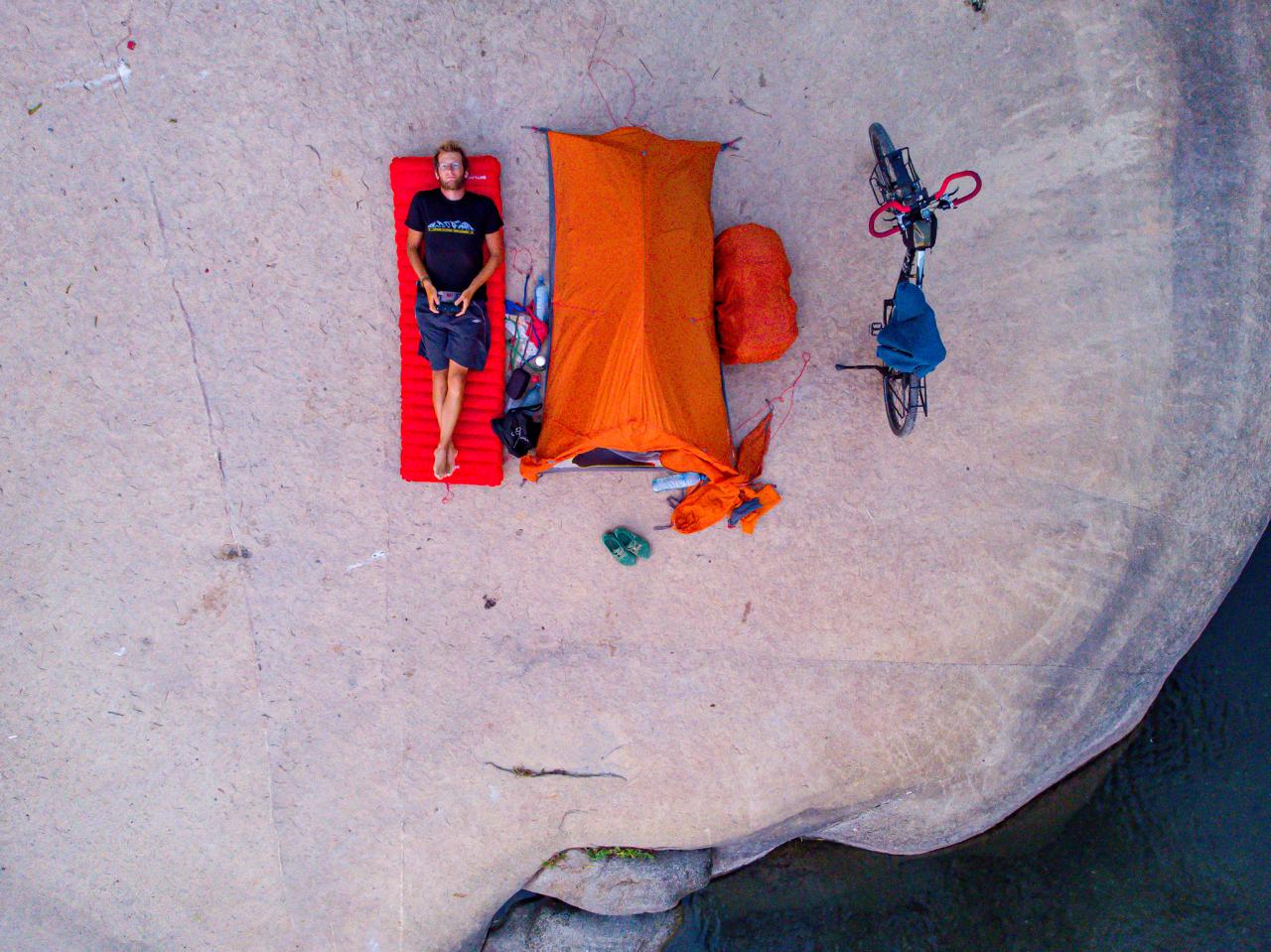 Na kole a s padákem přes Střední Ameriku | Tadeáš Šíma