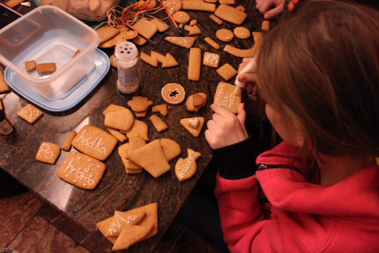 Předvánoční perníčková dílna animace