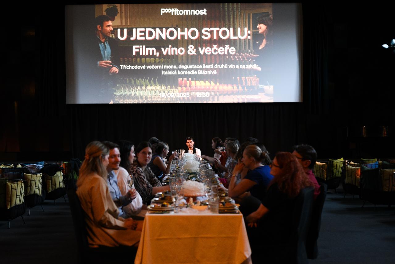 U jednoho stolu: Film, víno & večeře
