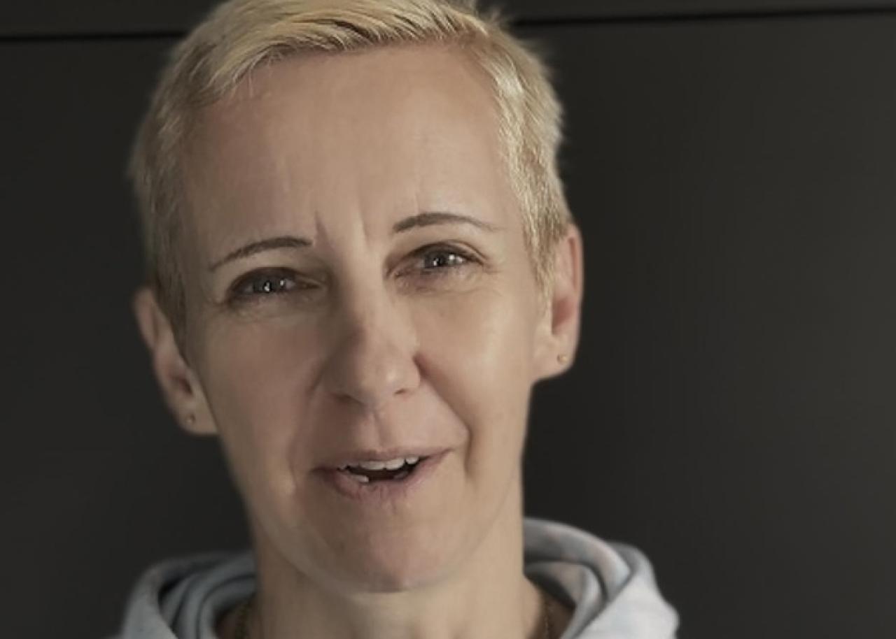 Michaela Peterková -  Přestaň poslouchat a začni blbnout