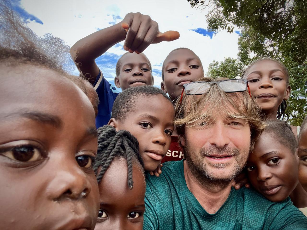 Tony Růžek | Afrikou z Austrálie do Evropy